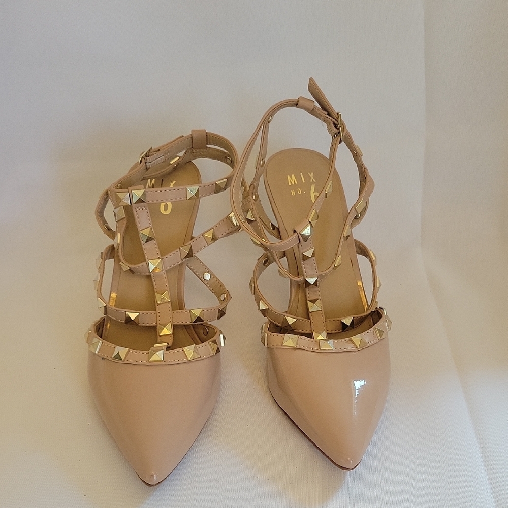 Party Pumps - Mix No. 6 Tan Studded Heels Sz 10